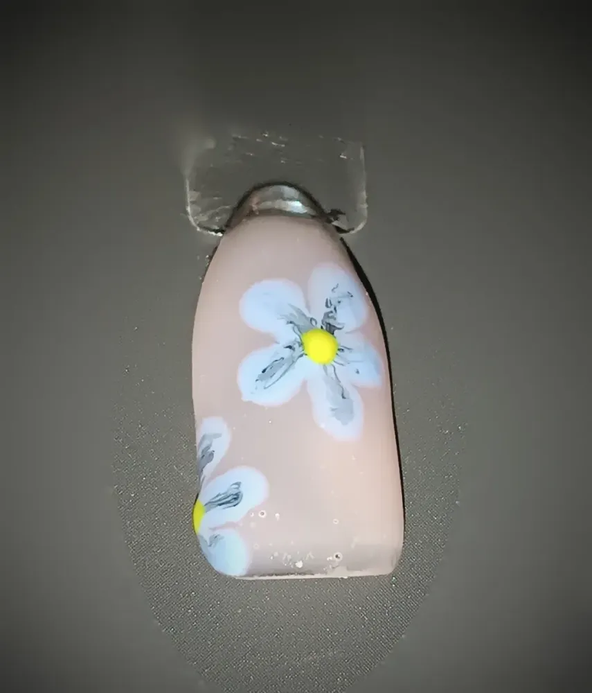ongle fleur